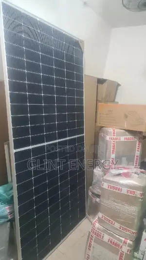 558w Jinko Monocrystalline Panels