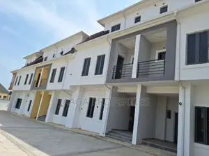 4bdrm Townhouse/Terrace, Team 7, Galadima, Gwarinpa for Sale