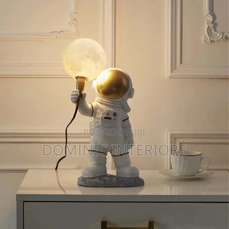 Astronaut Moon Table Lamp