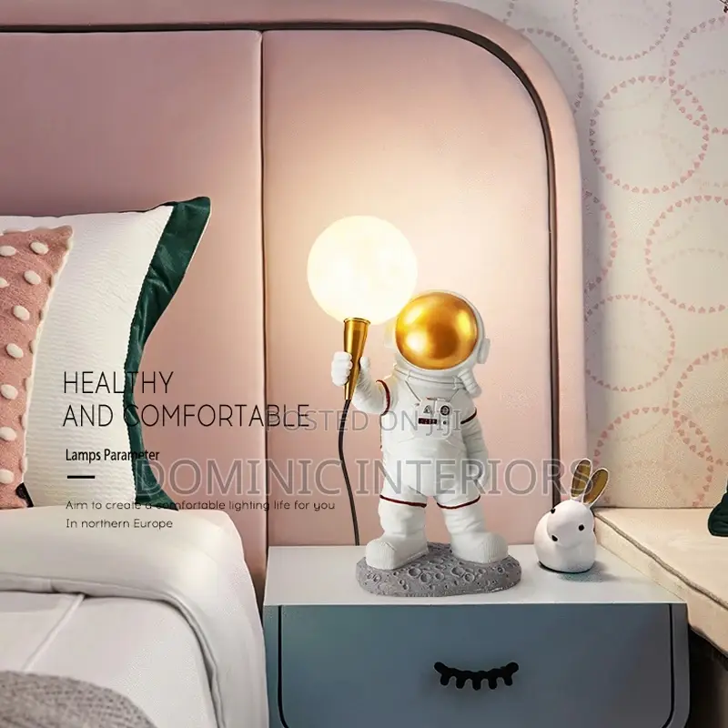 Astronaut Moon Table Lamp