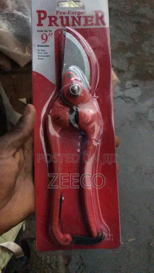 9”Flower Cutter