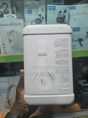 Beats Solo 4