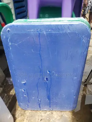 4 Legs Plastic Table