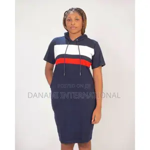 Danami White Red Navy Blue Contrast Hooded Short Gown