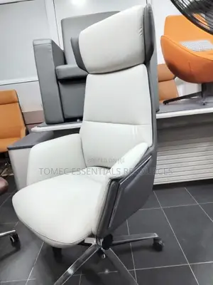 Executive Swivel Office Chair 
Cream Colour
