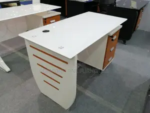 4 Ft Office Table