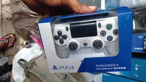 Playstation 4 Dual Shock 4 Wireless Controller White