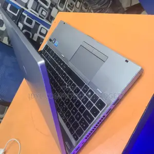 Laptop HP EliteBook 8760W 8GB Intel Core I7 HDD 640GB