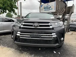 Toyota Highlander 2018 Gray