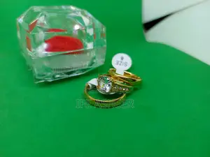 Couple's Set of Wedding Ring 017 - Gold