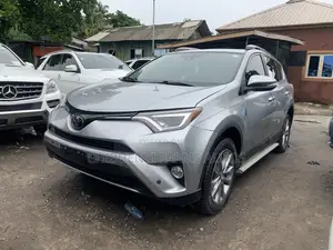 Toyota RAV4 2018 Silver