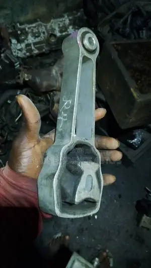 Upper Engine Seat Volvo 3.2 S80,XC60,XC90