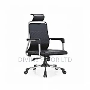 Office Chair Swivel With Headrest for Office Use.