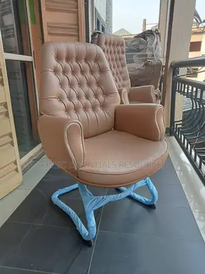 Imported Quality Executive Office Visitors Chair