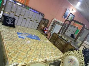 Turkish Bed With Big Conso and Mirror