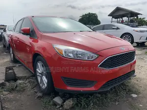 Ford Focus 2012 Red