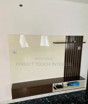 Panel Tv With Super Console