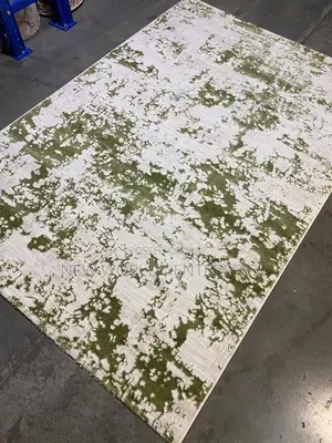 Modern Green Color 7by10 Feets Centre Rug