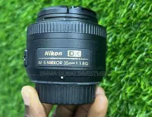 Nikon 35mm 1.8g Lens