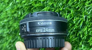 CANON Efs 24mm Lens