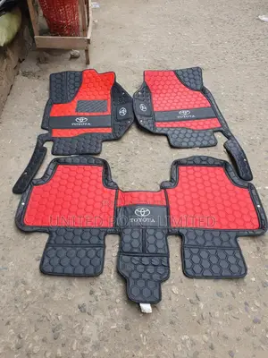 Highlander Logo Tiles Mat Red and Black