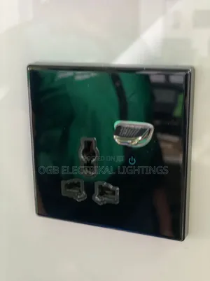 Glass Smart Switches and Sockets