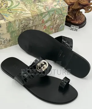Original Gucci Slippers Available in Store