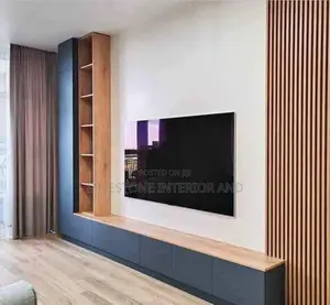 High Quality Tv Panel With Console and Suspended Shelves