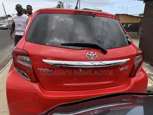 Toyota Yaris LE Hatchback 5dr 2018 Red