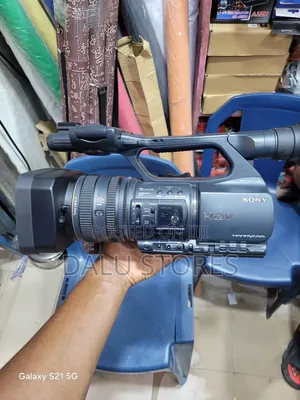 Sony HDR-FX1000E Handycam HDV PAL Camcorder