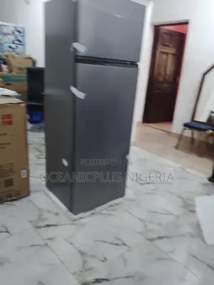 High Quality 240L Refrigerator
