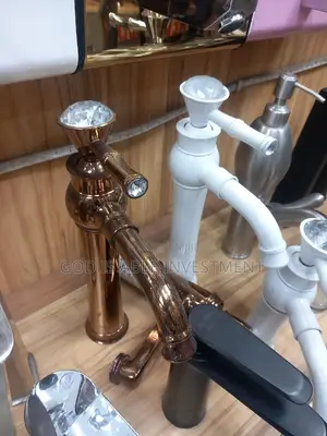 Rosegold Diamond Head Mixer Tap
