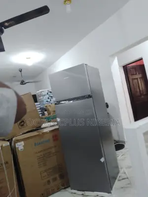 Long Lasting 240L Refrigerator