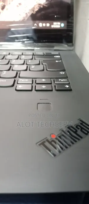 Laptop Lenovo Thinkpad X1 Yoga 16GB Intel Core i7 SSD 512GB
