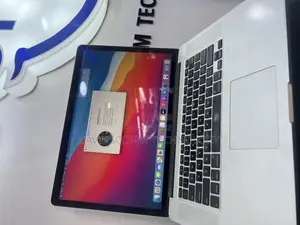 Laptop Apple MacBook Pro 2015 16GB Intel Core i7 SSD 256GB