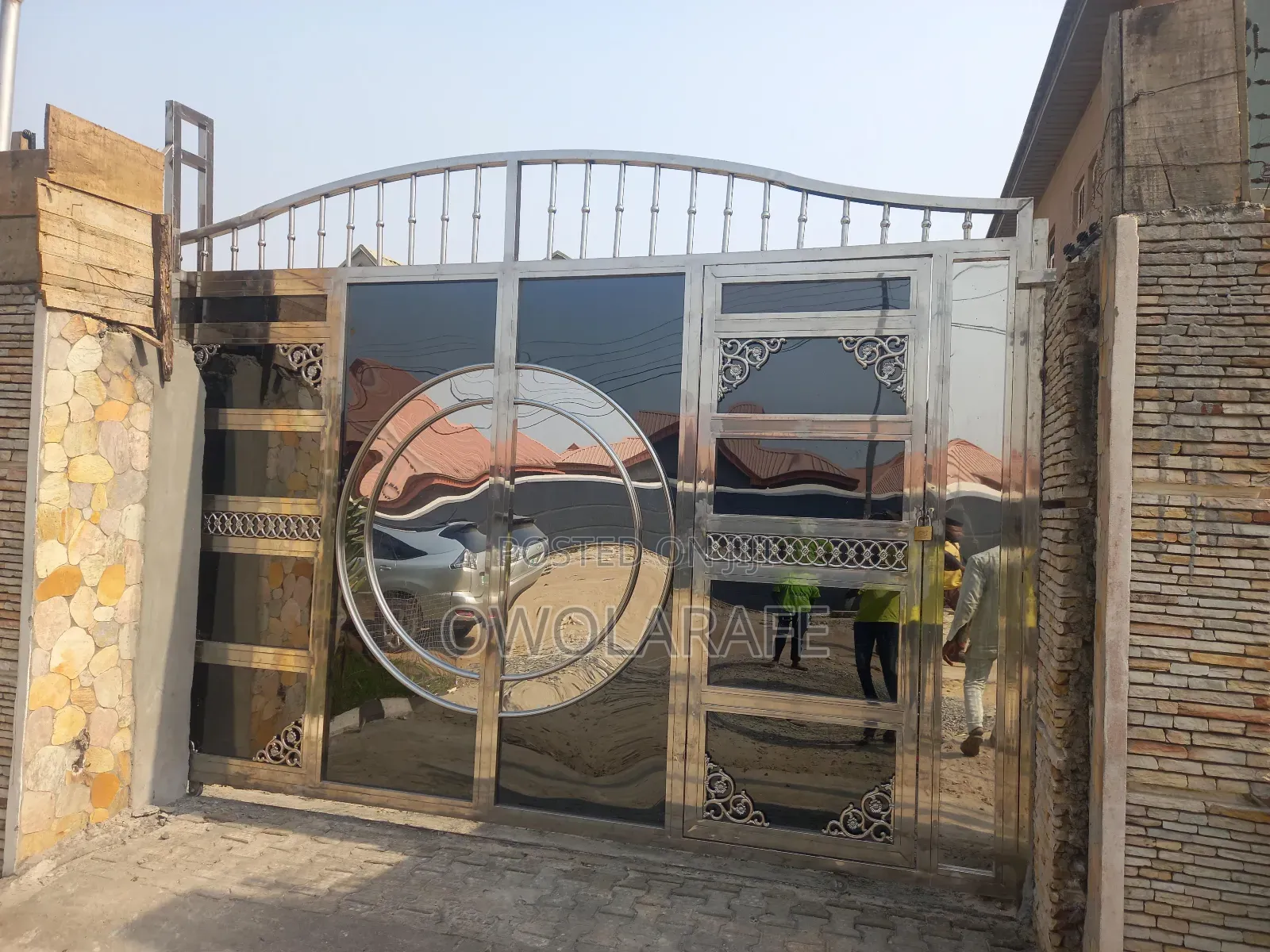 Stainless Black N Gold Gate