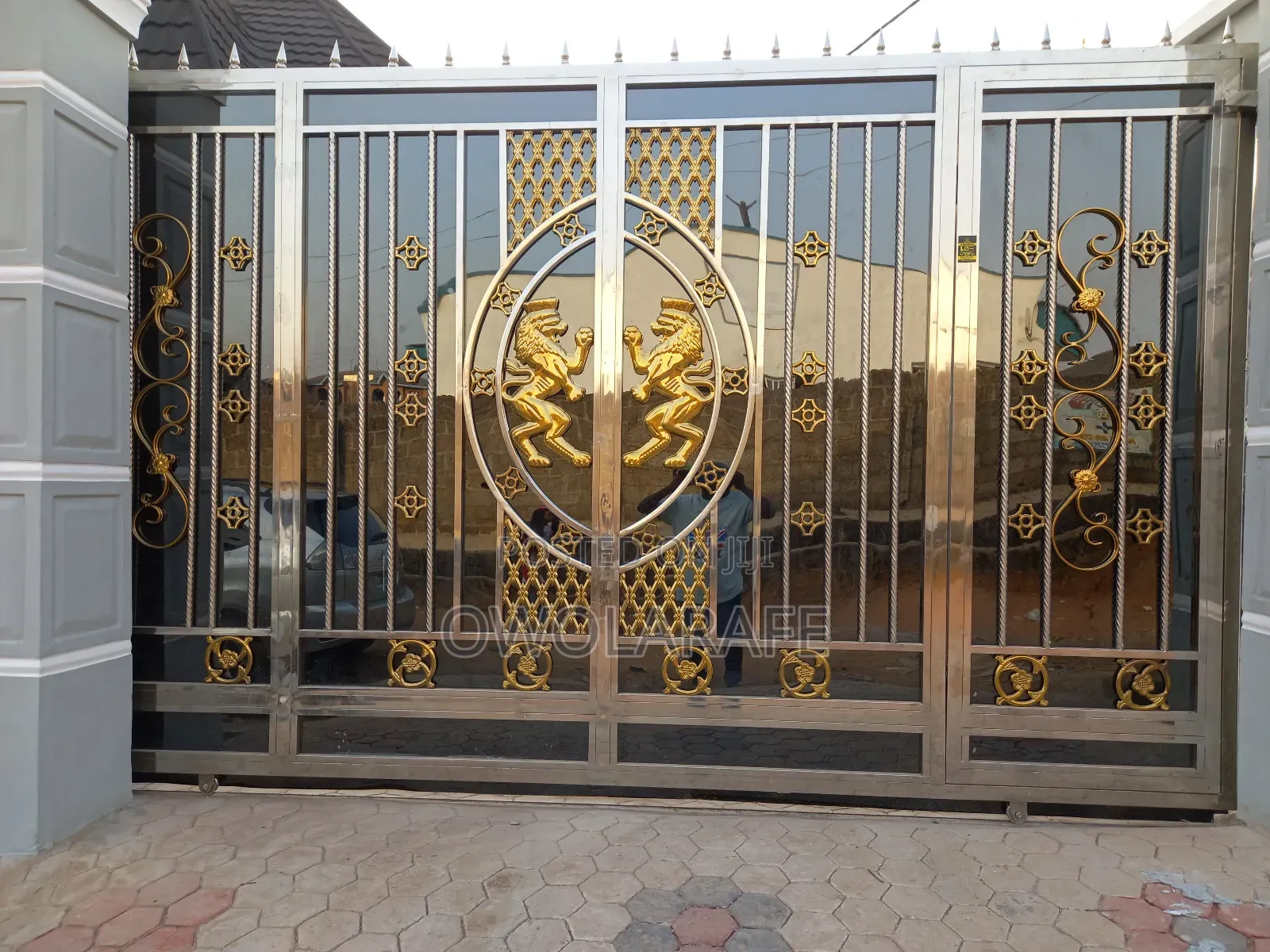 Stainless Black N Gold Gate