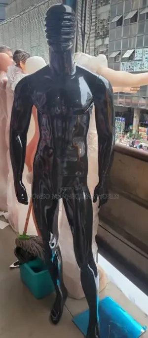 Glossy Black Fibre Male Spider Face Mannequin
