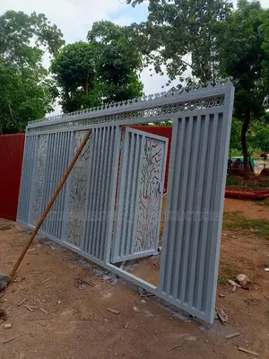 Big Gate/ Laser and Iron