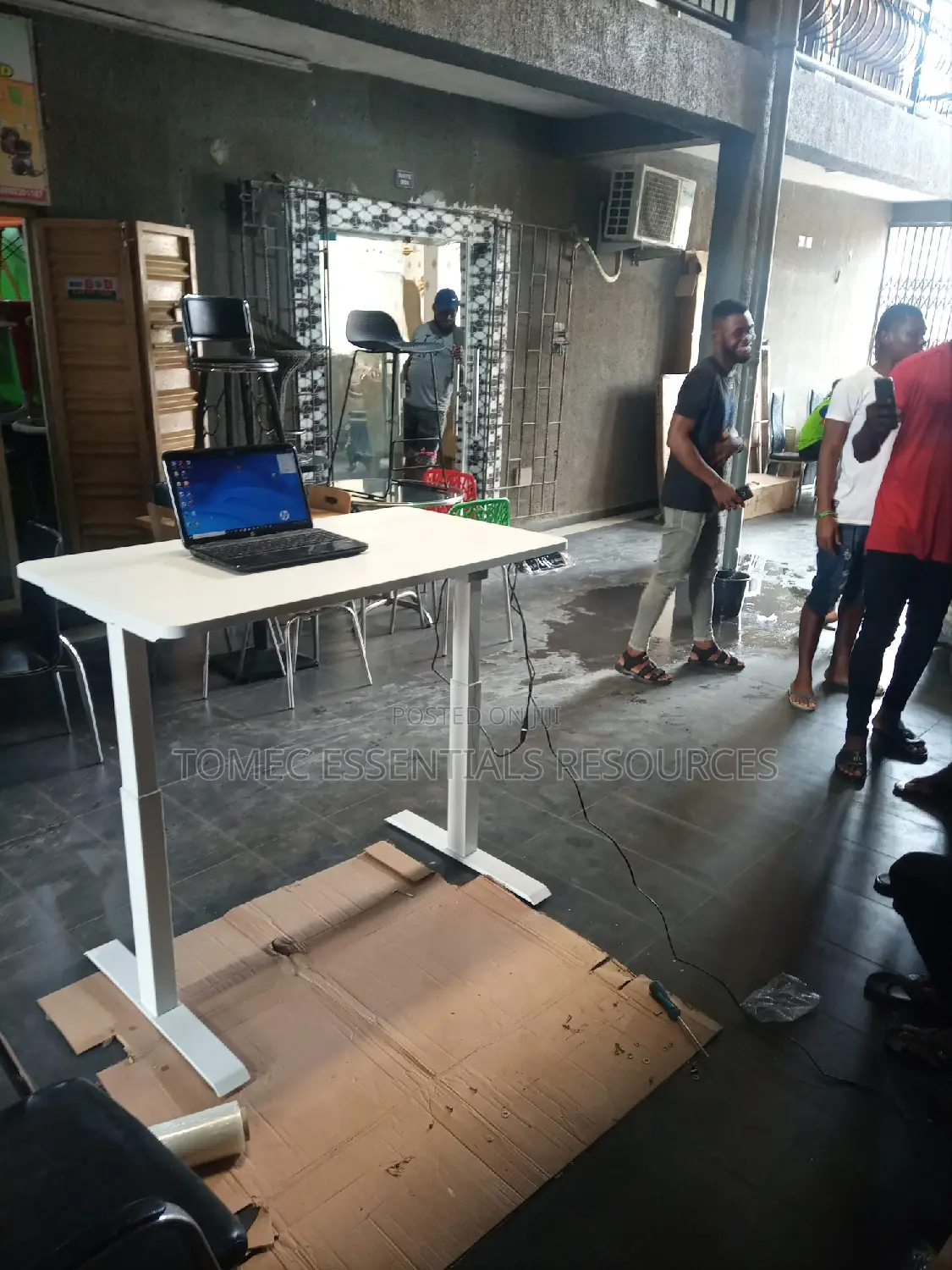 Imported Quality Height Adjustable Table