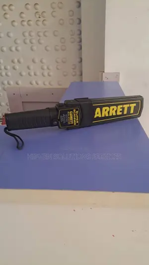 Garrett Handheld Metal Detector With Case