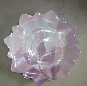 8 Pack Shaped Disposable Paper Plates