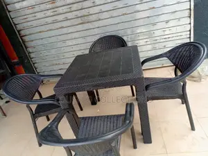 Outdoor Plastic Ranta Seating for Restaurant Lounge