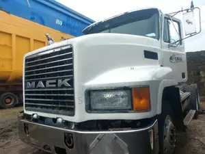 Foreign Used CH Mack Ten Tyres Head Truck Rotor Engine 470hp