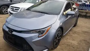 Toyota Corolla LE 2020 Blue