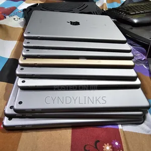 Apple iPad 9.7 32 GB Gray