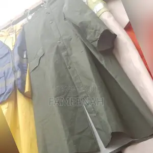 High Quality Raincoats (Gown)