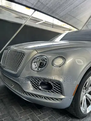 2018 Bentley Bentayga Available FOR RENT