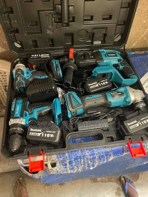 Makita 4 in 1 Cordless Combo Set 118v