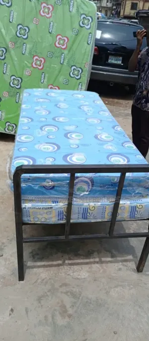 Single Metal Bed Frame 6 by 3 Feet.